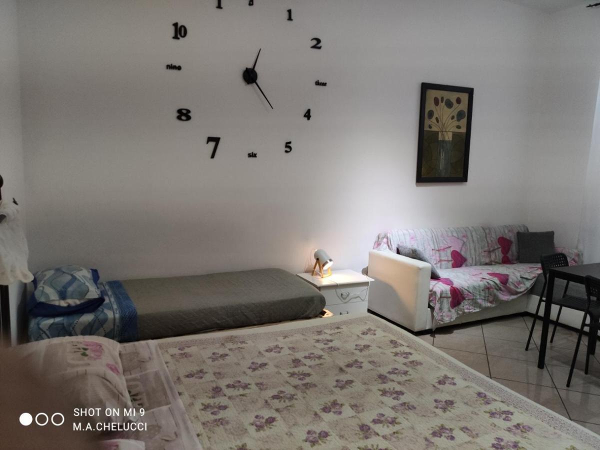 Apartamento Casa L'abbraccio Livorno Exterior foto